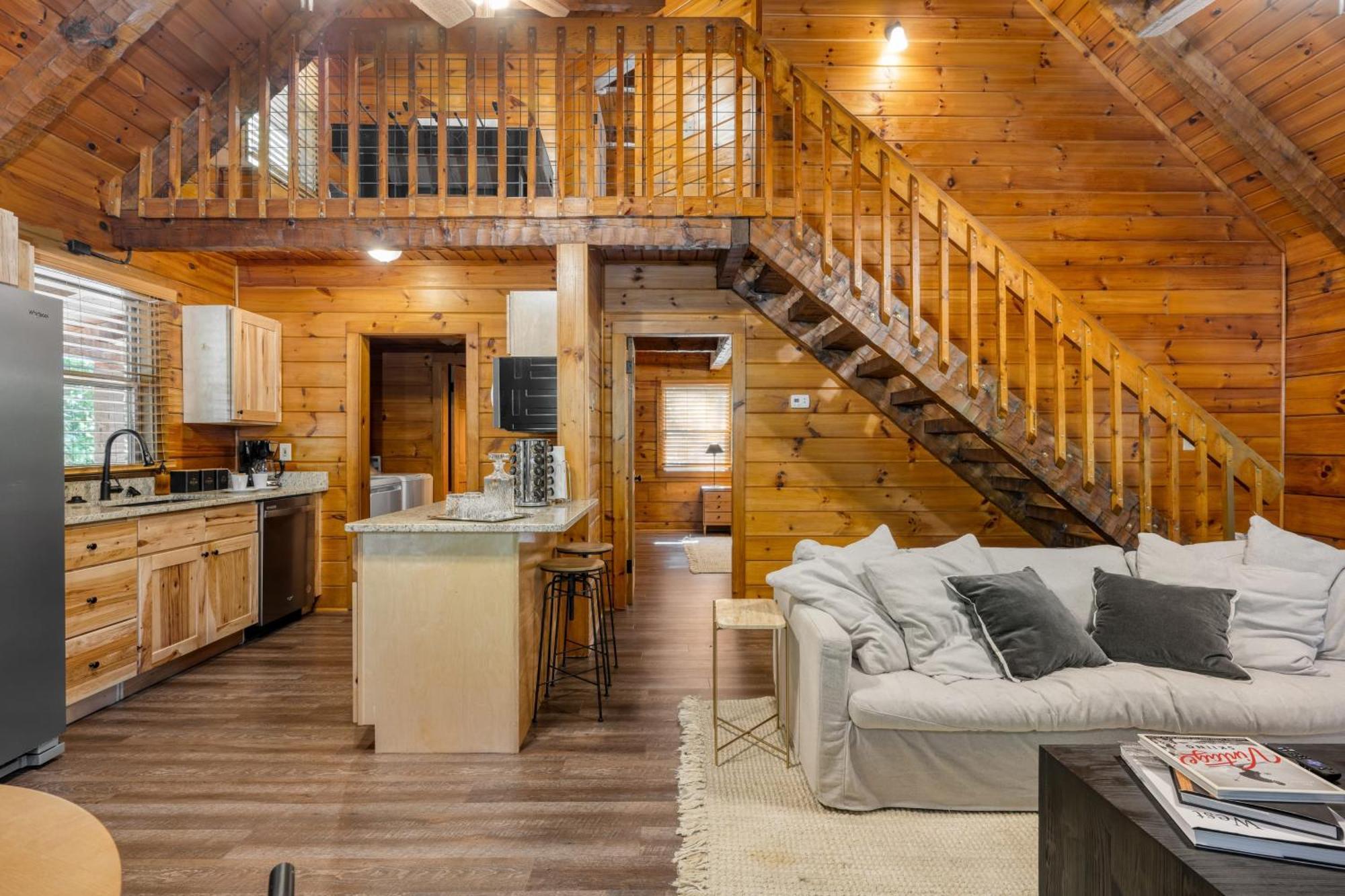 Dudley IV By Avantstay Cosy Cabin W Hot Tub Sweeping Views Pigeon Forge Εξωτερικό φωτογραφία